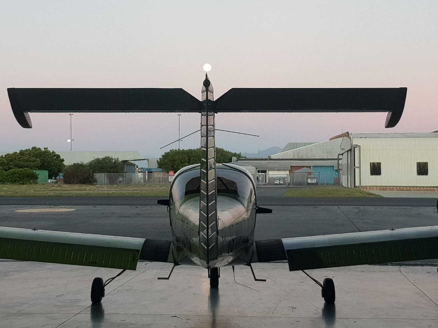 Twin-tail at last light